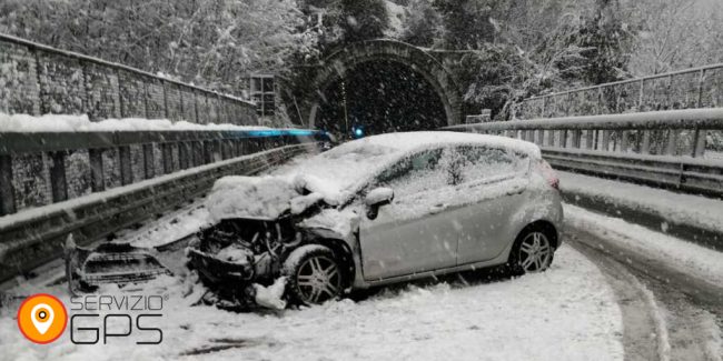 ServizioGPS – Incidente auto sulla neve ServizioGPS - Incidente auto sulla neve