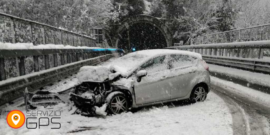 auto che ha fatto incidente neve logo serviziogps